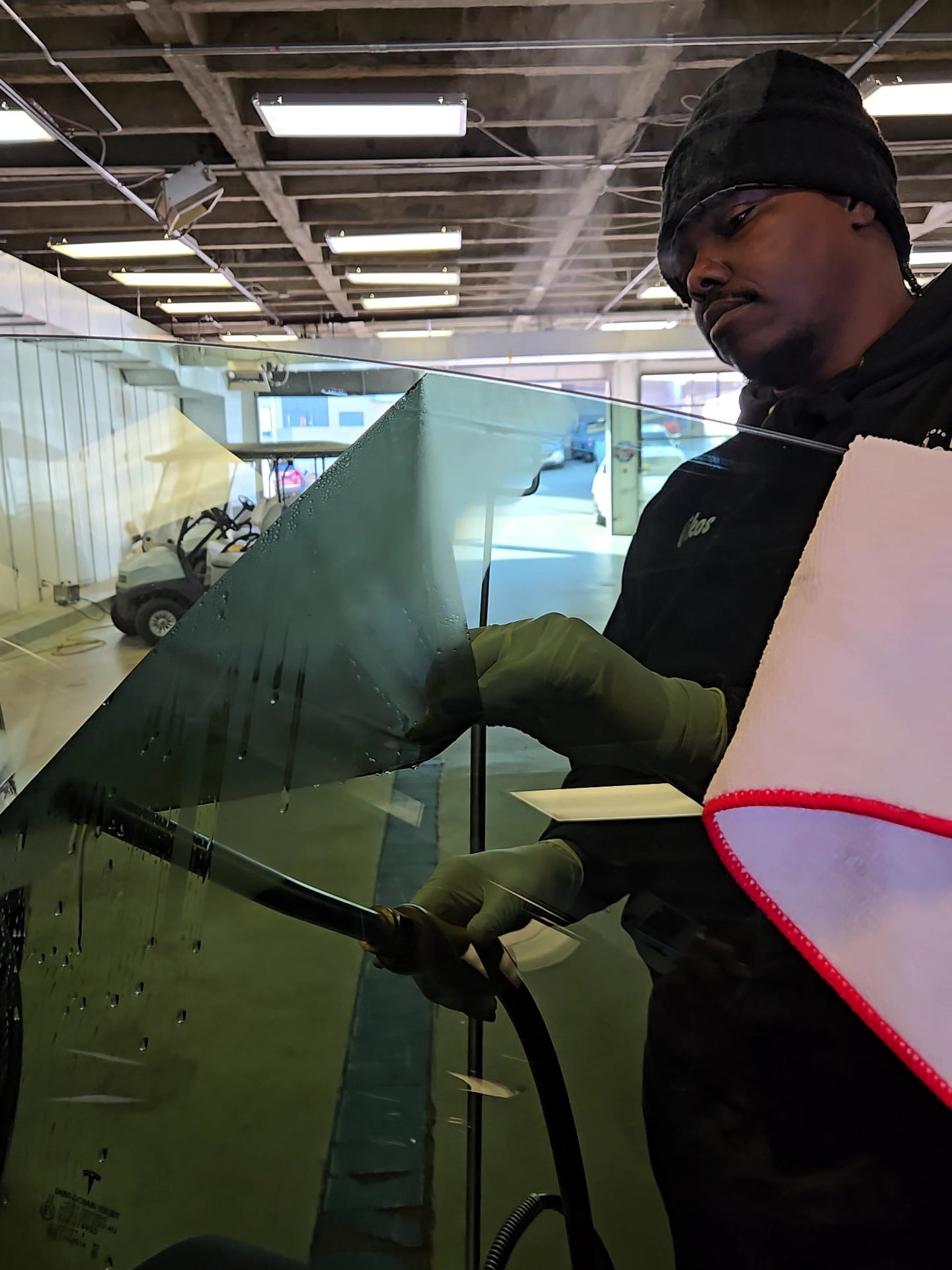 TINT REMOVAL VEHICLE